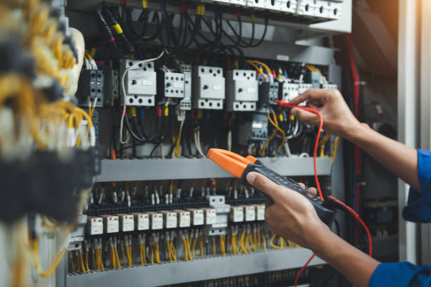 Best Commercial Electrician Services  in Pinewood Estates, TX